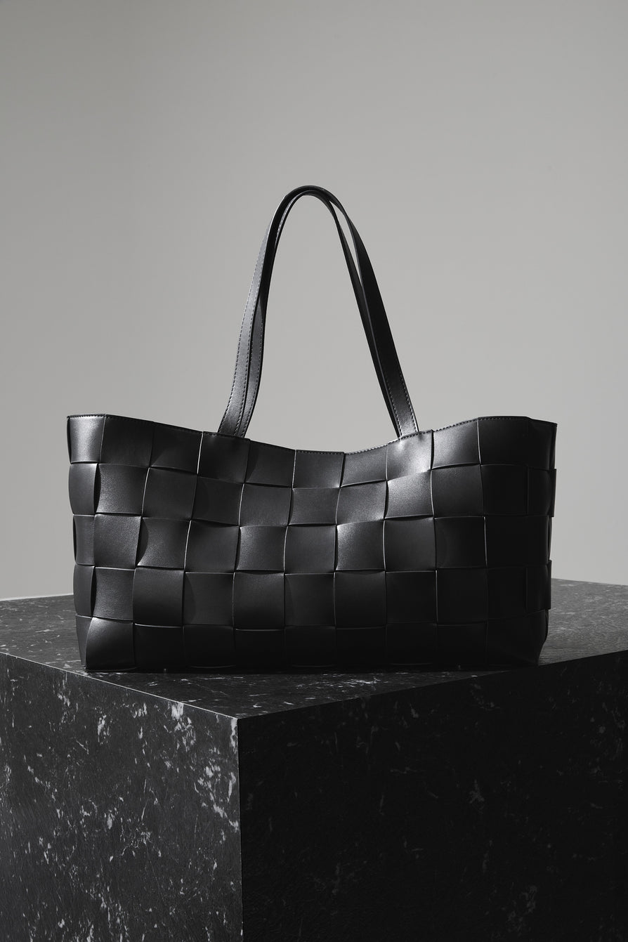 THE TILDA BLACK SILVER | campaign