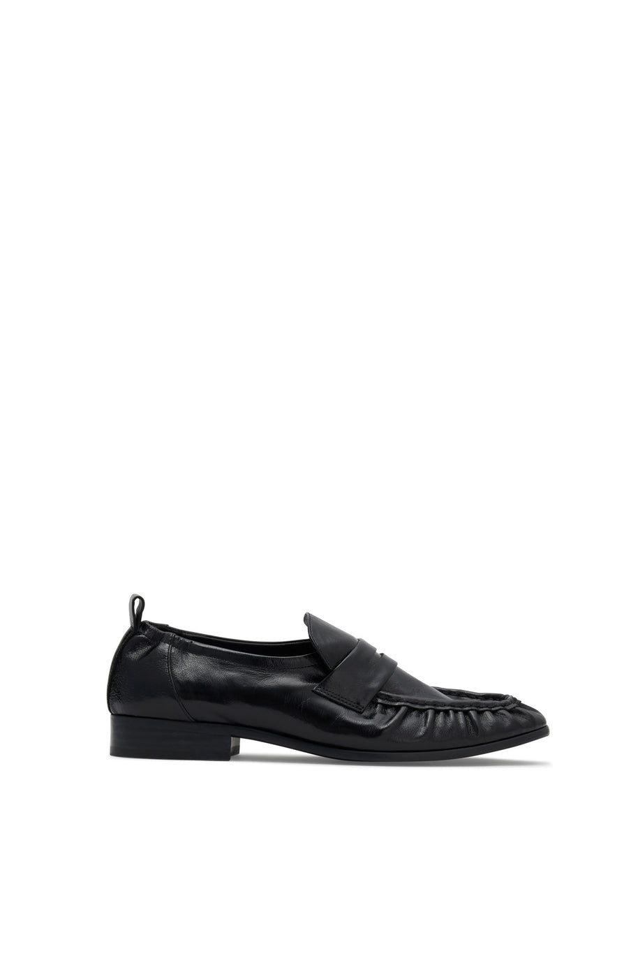 THE CAMDEN BLACK LOAFER | GHOST