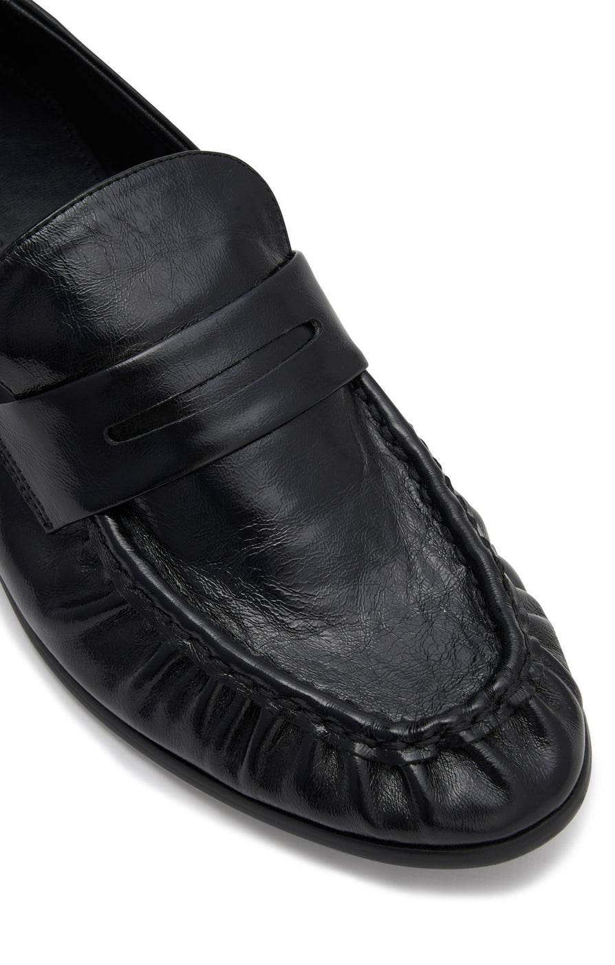 THE CAMDEN BLACK LOAFER