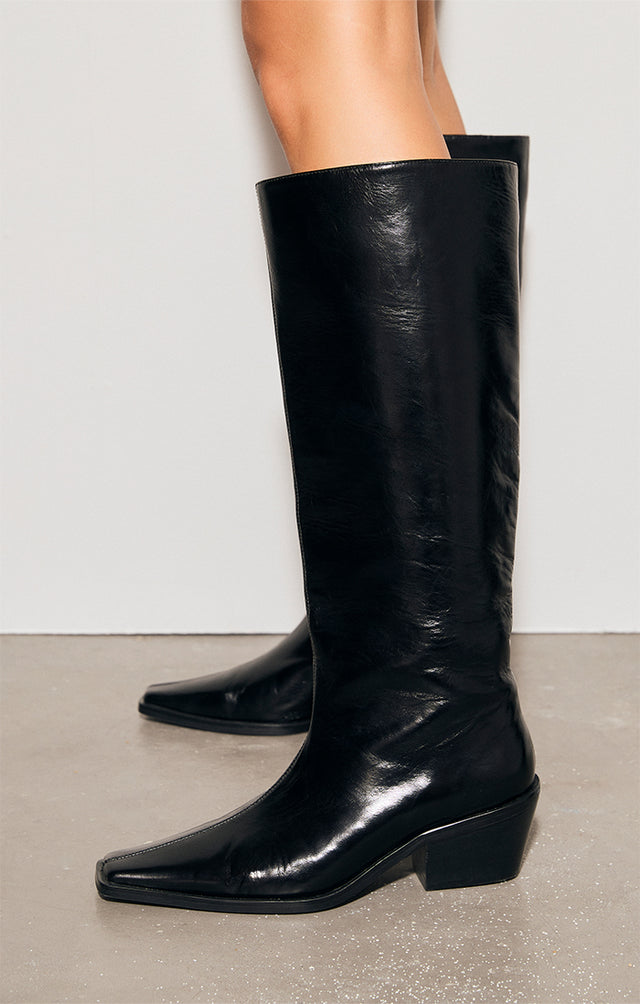THE ELI BLACK BOOT 