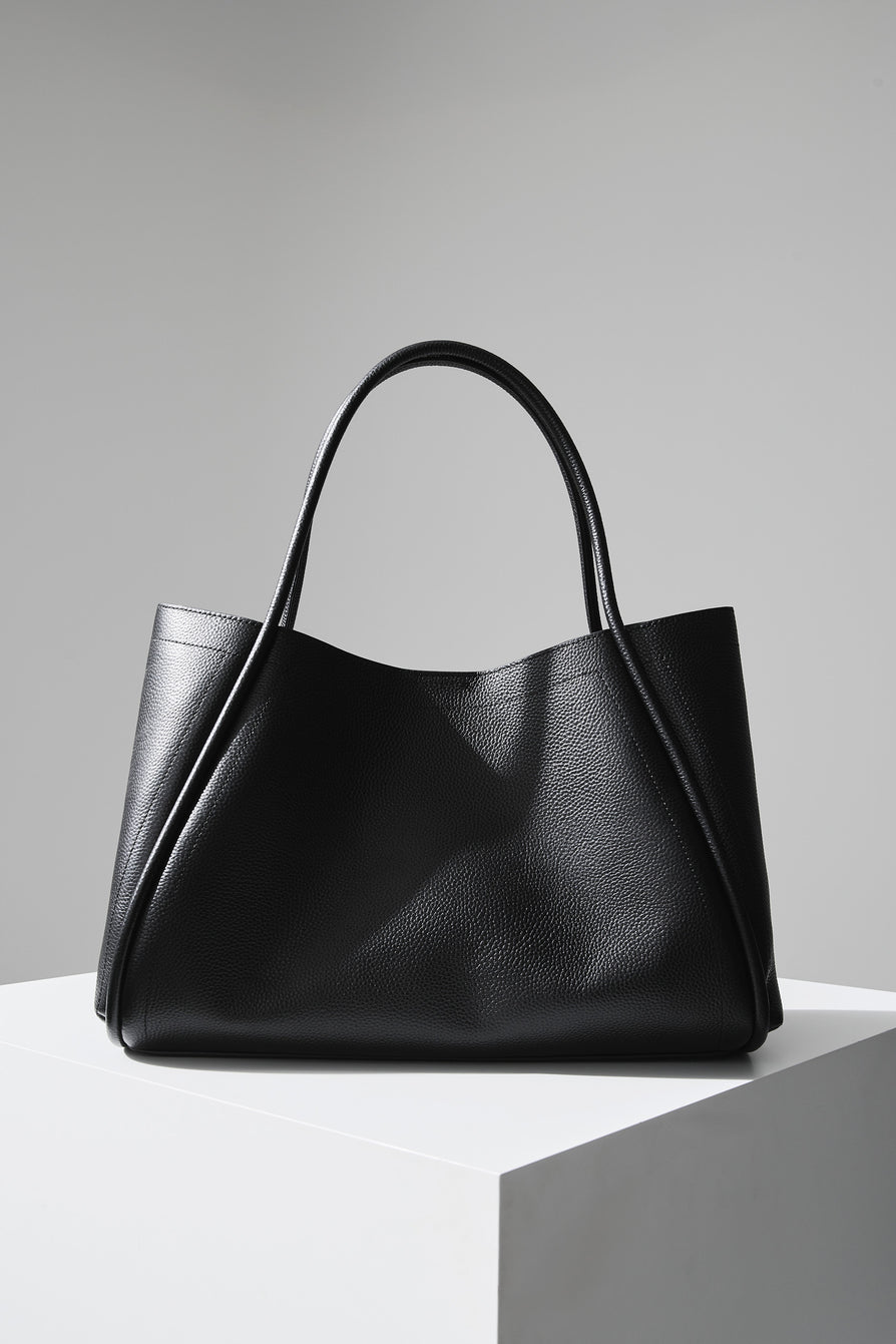 THE NYLA BLACK BAG | campaign