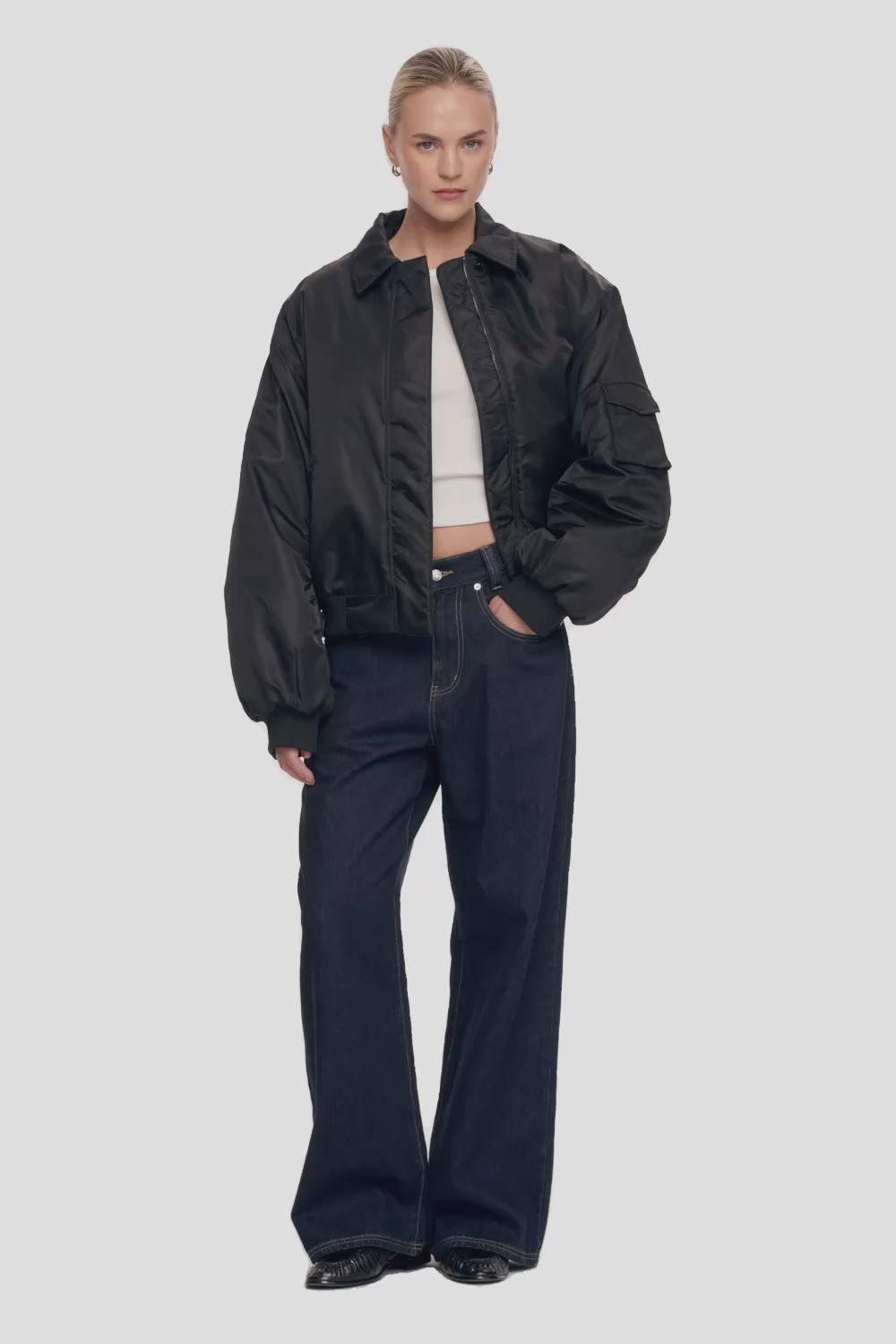 THE DAMON BLACK BOMBER | VIDEO